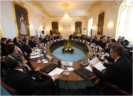 13.6.2013 - Slovensko je usporiadateom 18. stredoeurpskeho samitu hlv ttov